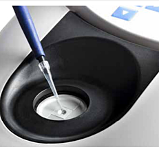 Built-In Sample Port of SimpliNano Spectrophotometer by Biochrom