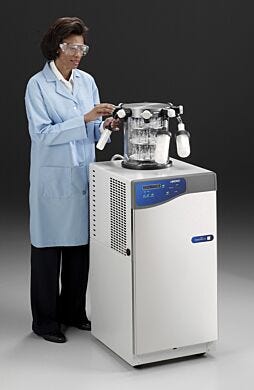 The ideal low-volume freeze dry system for storage or transport of samples at room temperature  |  3647-82 displayed