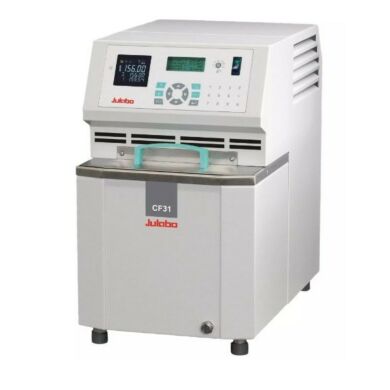 High-Tech CF31 Cryo-Compact Circulator by Julabo with a -40C to +150C temperature range, a 3.5L capacity, RS232/RS485 interface, and a 15L/min flow rate  |  2540-06 displayed
