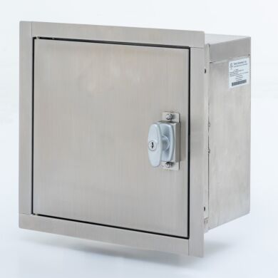 Flush wall mount cabinet maximizes space efficiency in tight lab spaces while minimizing particle accumulation  |  2640-99 displayed