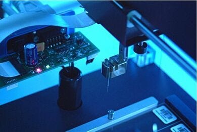 High-precision pin apertures for reduced friction  |  3031-16 displayed