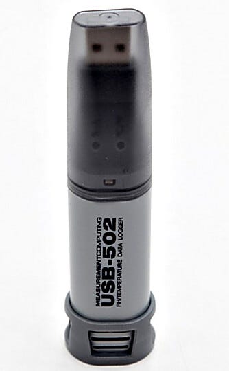 Stores 16,382 temperature readings and 16,382 relative humidity measurements. | 9500-10 displayed