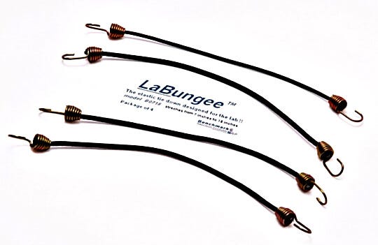 Hooks allow to secure vessels to rocker  |  2810-10 displayed