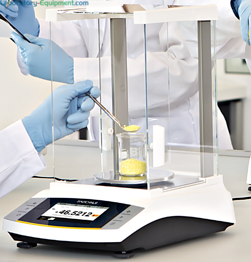 Models with a glass draft shield minimize weighing errors caused by electrostatically charged samples; available with external or isoCAL internal adjustment | 5706-PP-03 displayed