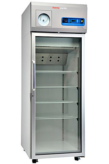 Single-glass door 650L TSX High-Performance Refrigerator by Thermo Fisher Scientific includes 4 shelves and casters; GMP Clean Room Class A/ISO 6 compatible | 1621-08 displayed