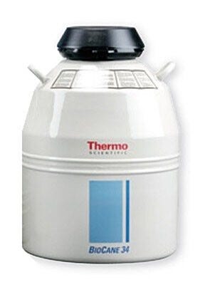 These vessels can store biological samples for long periods of time without replenishing liquid nitrogen.  |  4901-09 displayed