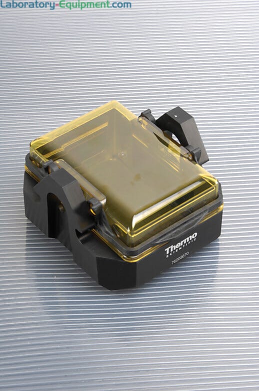 Spin samples at 3,500rpm with the Thermo Scientific BIOLiner Swinging-Bucket Rotor.  |  1537-66 displayed