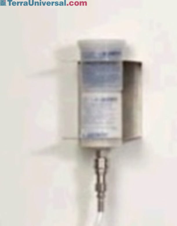 The disconnect fitting is valved to provide a safe, fully closed system which prevents vapor release when replacing filters | 2820-63 displayed