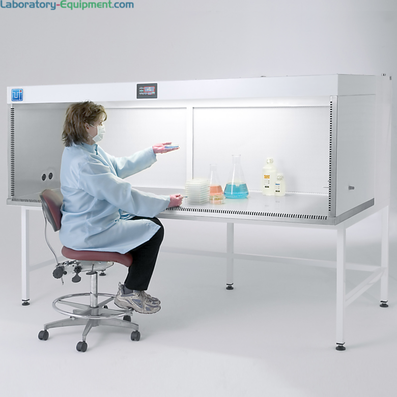 Horizontal Laminar Flow Stations provide an enclosed, HEPA-filtered ISO 5 work environment with stainless steel interior surfaces for easy cleaning | 9620-64C displayed
