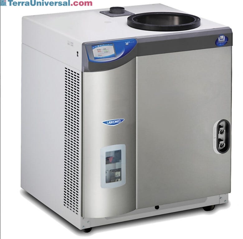 Labconco FreeZone 12 Liter -84C Console Freeze Dryer with remote notification and data collection removes 6.5L of water in 24 hrs  |  6923-80A-220 displayed