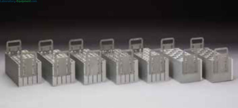 Include stainless steel handles to lift the block in and out of the evaporator | 6922-92 displayed