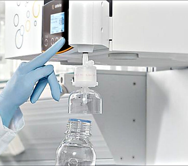 Arium Comfort II wall-mounted models include a UV lamp and a TOC monitor in select models; available in 5L or 10L per hour flow capacities | 9510-PP-01 displayed
