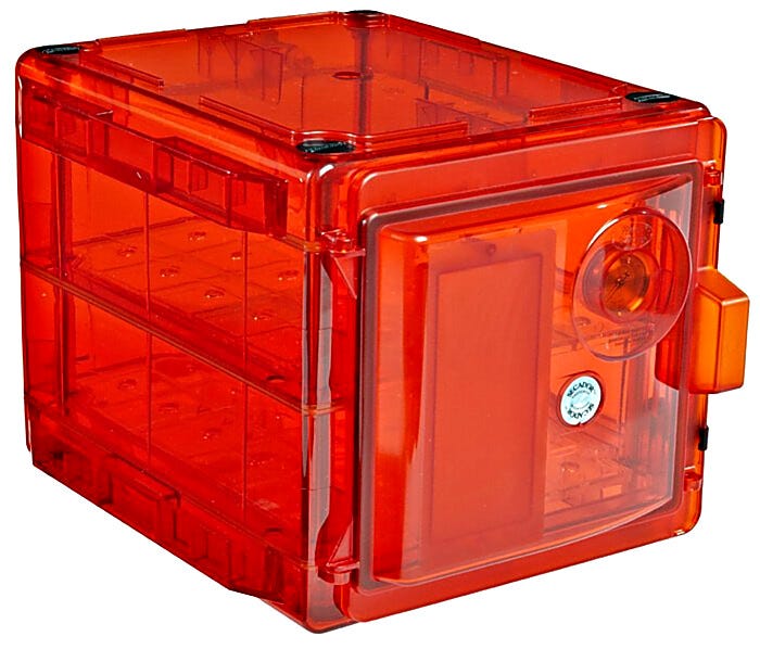 An Amber Copolyester Bel-Art Secador 2.0 Desiccator blocks 99% of UV light from penetrating the interior of the desiccator.  |  3618-57 displayed