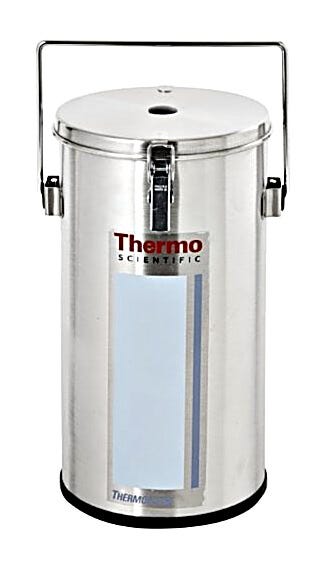 Minimizes evaporation and provides versatility during daily benchtop use of cryogenic liquids.  |  4901-60 displayed