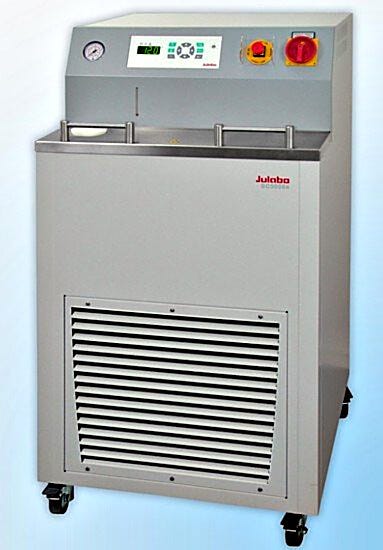 Designed specifically for applications in the semiconductor industry  |  2540-32 displayed