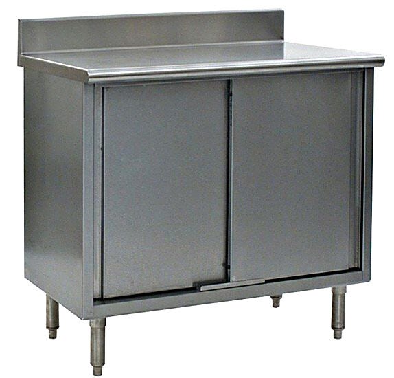 All doors and panels have safety edges and are free from bacteria-gathering crevices  |  5656-13A displayed