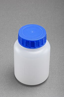 Bio-bottle is made to fit round buckets used with the TX-400 swinging bucket rotor  |  1538-87 displayed