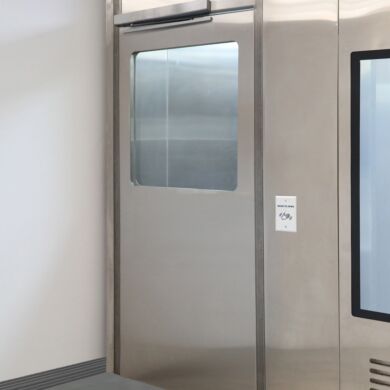Left hand reverse stainless steel automatic cleanroom door  |  1999-