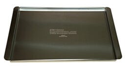 Adjustable shelves support weight loads of up to 45 pounds. | 1678-05 displayed