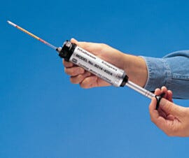 Detects and measures hazardous gases and vapors  |  9002-00 displayed
