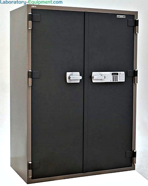 Fire-rated locking safe: 23 cubic foot capacity  |  6500-16 displayed