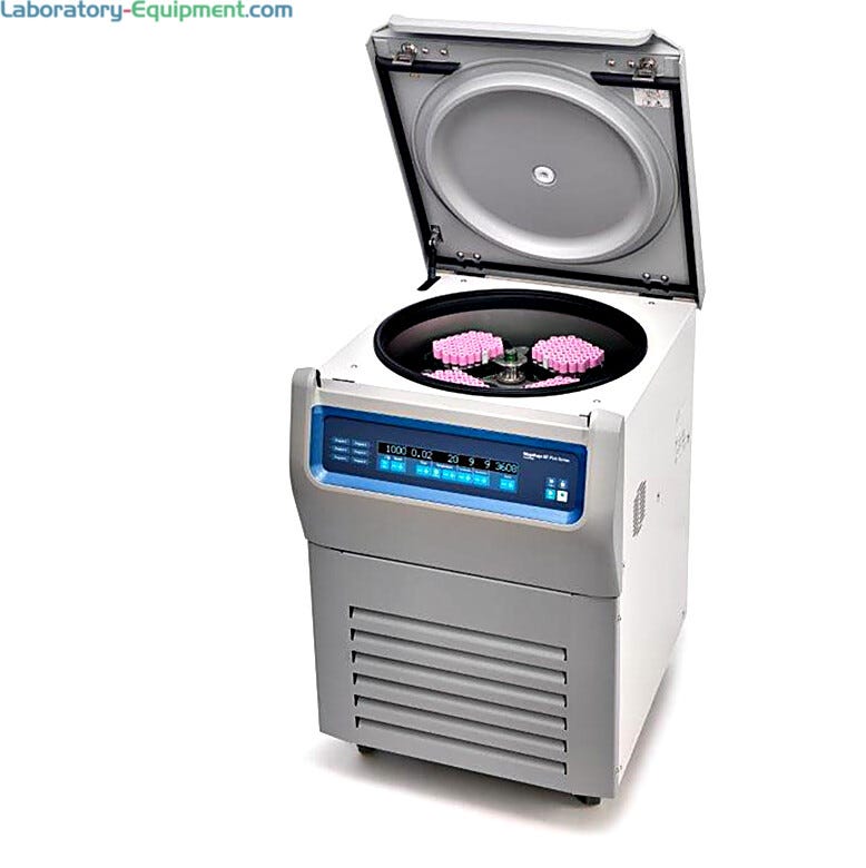 Floor model, IVD Certified 4L free-standing Megafuge ST4F and ST4F R Plus Centrifuges in ventilated and refrigerated models by Thermo Fisher  |  1717-PP-05 displayed
