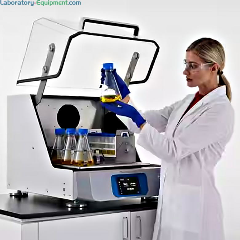 SK4001 Solaris Incubated Orbital Shakers by Thermo Scientific with an 18