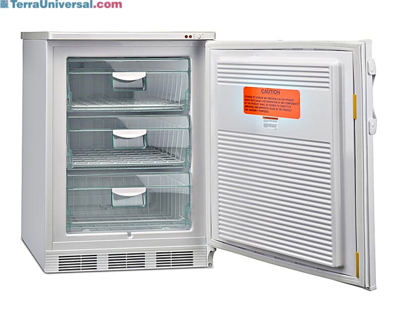 #04LFEETSA includes 3 drawers and door lock  |  1536-79 displayed