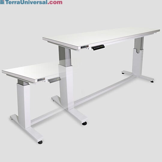 Sealed laminate top design is compatible with Class 100/ISO 5 cleanrooms  |  1722-00-E  |  1728-00-E displayed