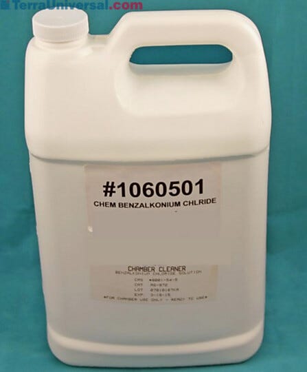 Benzalkonium Chloride Chamber Cleaner | 3901-21 displayed