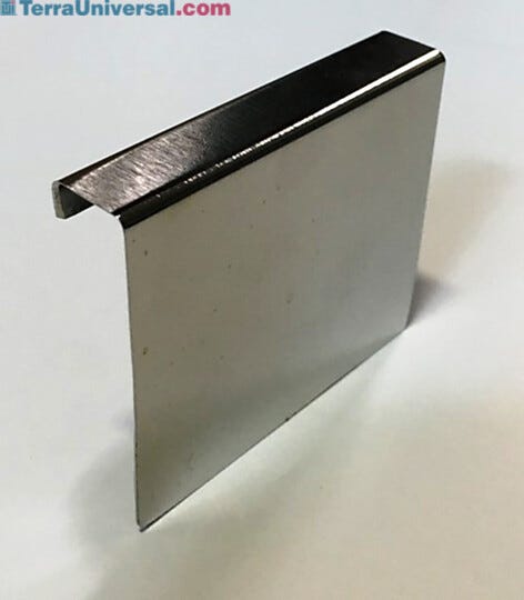 Securely holds 2" waffle packs in place.  |  1902-03 displayed