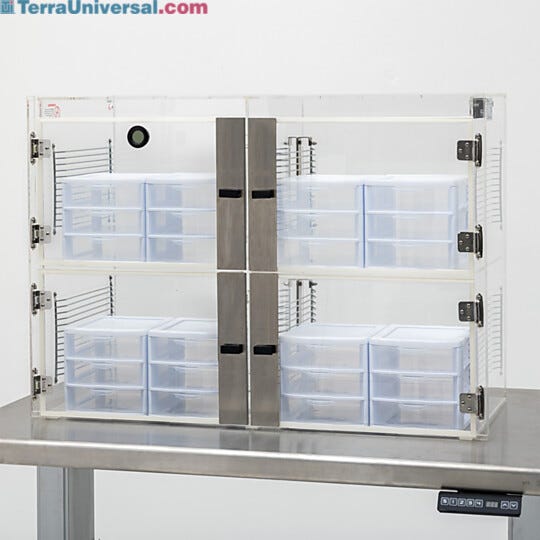 Smaller drawers can sit side-by-side for detailed organization  |  1741-61 displayed