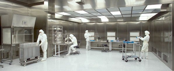 Top 5 Questions to Ask Yourself When Designing a Cleanroom
